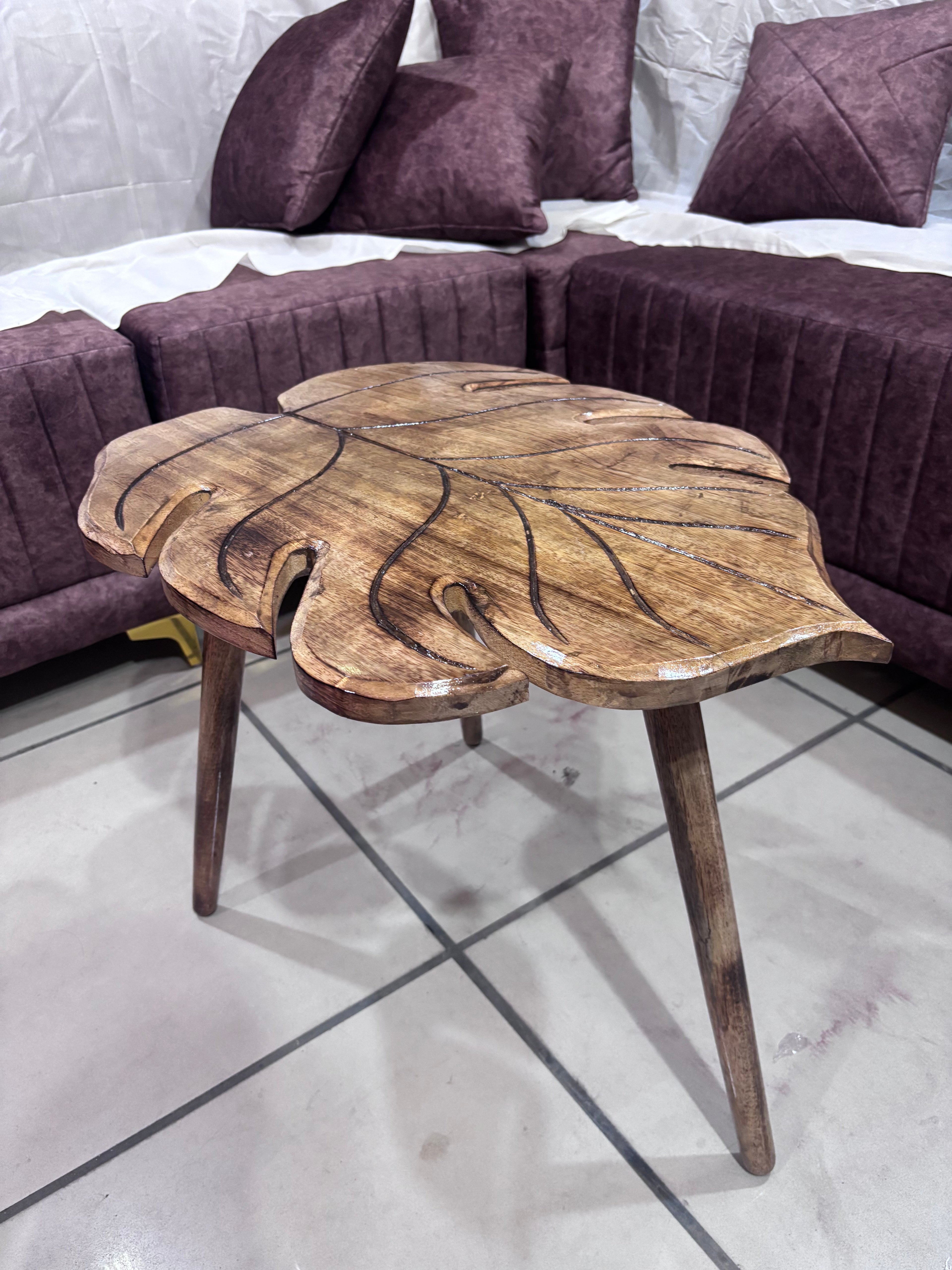 Handcrafted Mango Wood Leaf Coffee Table – Center Table with Foldable Legs